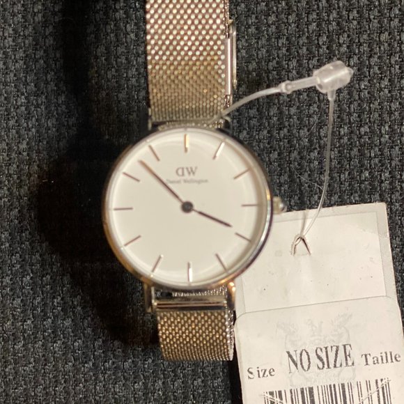 DANIEL WELLINGTON Classic Petite Sterling Ladies Watch - Picture 1 of 6